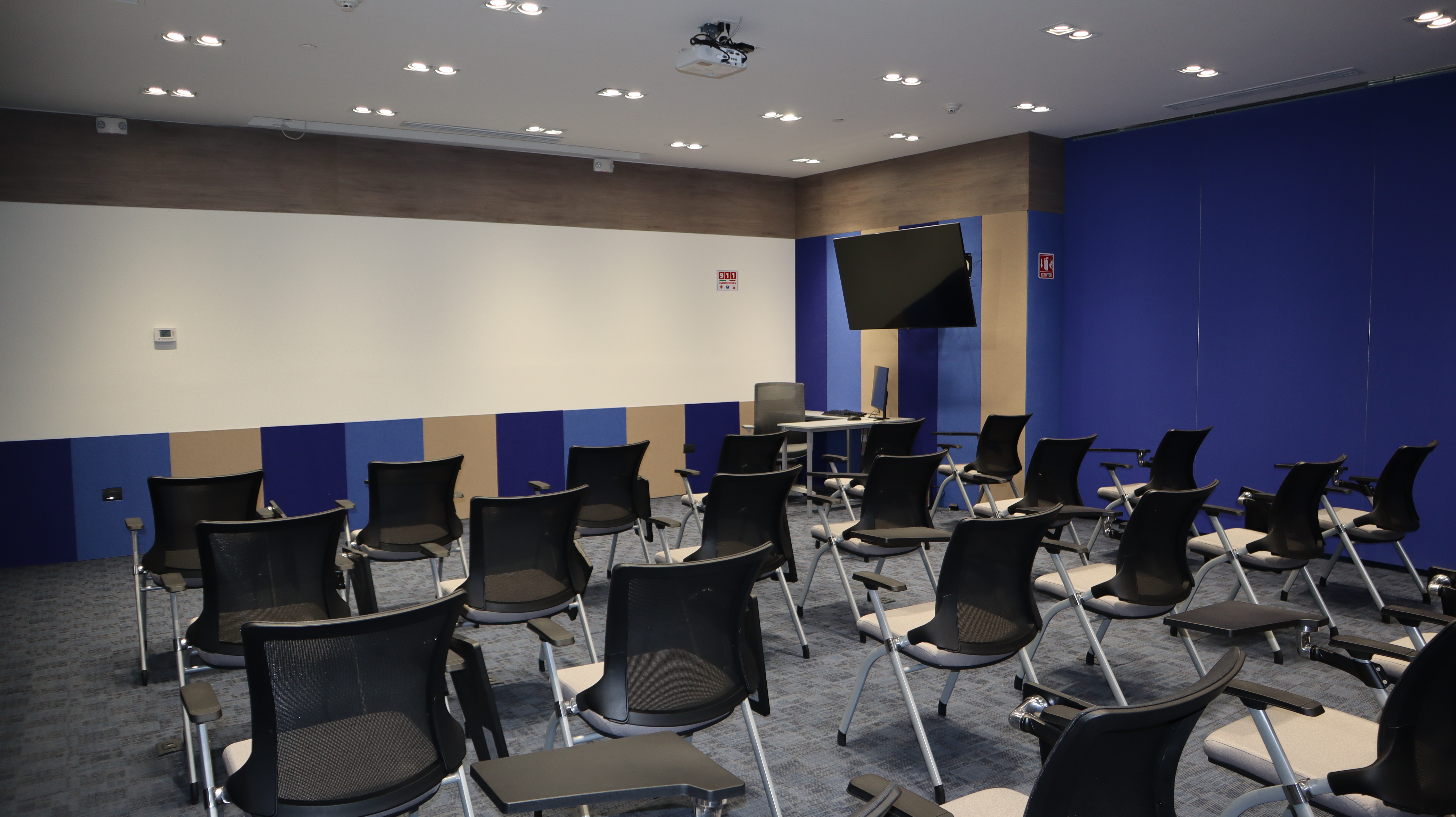 Aula equipada EP